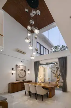 RUMAH PAKUWON CITY SPLIT LEVEL FURNISH dkt Araya Kertajaya Manyar