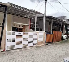 Rumah cantik dalam mini cluster di perbatasan Bintaro Ciledug