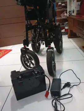 Kursi roda listrik