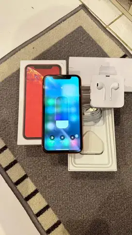 Dijual Iphone Xr Coral 128GB Lengkap Terdaftar