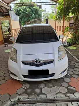 Toyota Yaris 2011 – Si Gesit Irit & Stylish