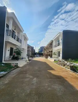 Tepi Jl.Raya Nempel Kahfi 2 dekat tol