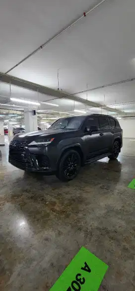Lexus LX600 VIP 4 seater