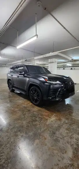 Lexus LX600 VIP 4 seater