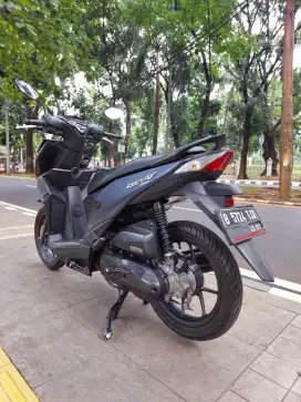 DP MINIM 1JTA NEW HONDA BEAT DELUXE THN 2022 PAJAK IDUP SIAP PAKAI