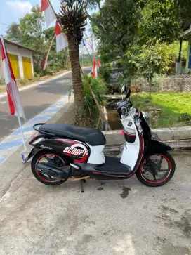 Honda Scoopy 2016