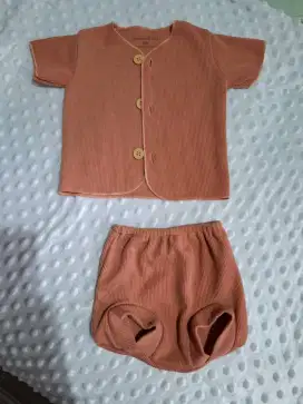 Baju lengan pendek