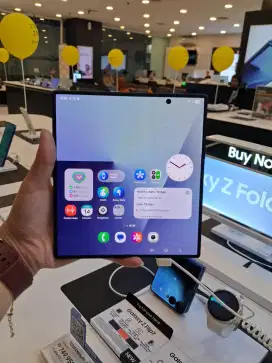 SAMSUNG LAYAR LIPAT