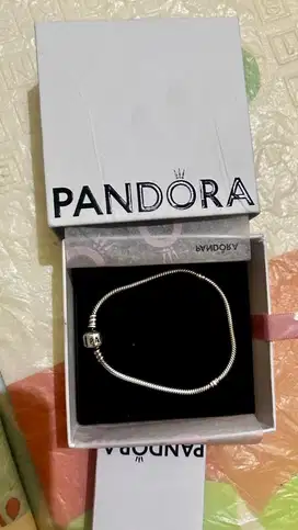 Preloved Gelang Pandora Bracelet Pandora size 19