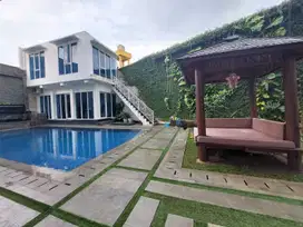Dijual Rumah Mewah Lokasi Strategis di Kawasan BSB Semarang