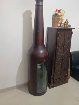 Lemari botol jati antik