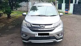 Dijual Honda BR-V 2016 E CVT (Matic) – Warna Silver, Kondisi Terawat