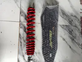 Dijual shock belakang motor matik dan tutup knalpot