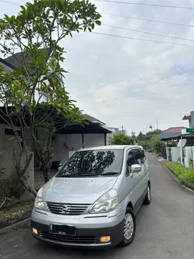 Nissan Serena 2005 Bensin