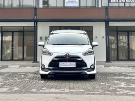 Toyota Sienta Q AT 2018