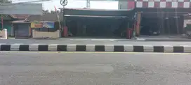 Dijual bangunan pinggir jalan