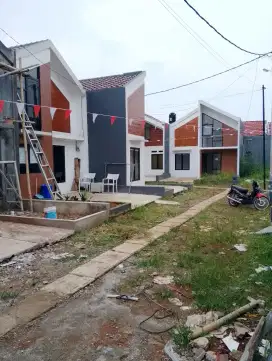 Rumah Murah Nempel Jalan Raya Dan Setasiun Depok Lama