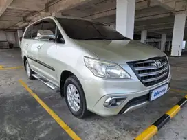DP RENDAH Toyota Kijang Innova 2.0 E Bensin-MT 2014 EYZS