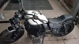 Motor Custom Basic Yamaha Byson