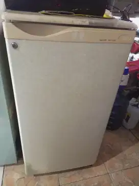 KULKAS SANYO 1 PINTU ORISINIL