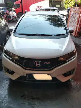 HONDA JAZZ RS 1.5 AT 2015. NOPOL L.
