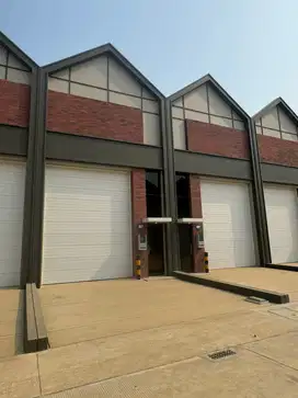 DISEWAKAN GUDANG BIZPARK PIK2 UK 6X20 KOSONGAN SIAP PAKAI HARGA MURAH