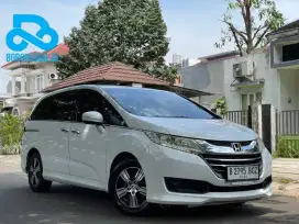 Honda Odyssey S AT 2014 Putih Metalik