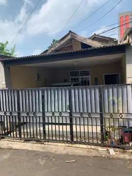 DIJUAL RUMAH 2 LANTAI MURAH DAN STRATEGIS DEKAT BINUS KEMANGGISAN