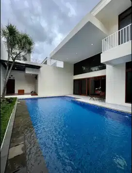 PERMATA HIJAU I MODERN CLASSIC LUXURY POOL