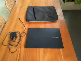 ASUS VIVOBOOK 14 - i7 Gen 11th [1165G7] 2.8 Gzh - RAM 8GB - DUAL VGA