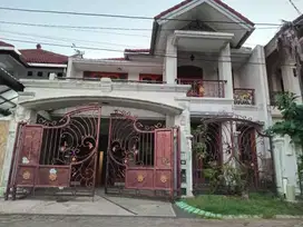 Dijual Rumah Pantai Mentari Jalan Utama Blok Depan Siap Huni