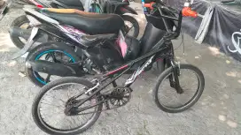 Sepeda BMX wimcycle ukuran 20