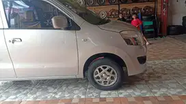 Sewa mobil + Driver Murah  bulanan (include)
