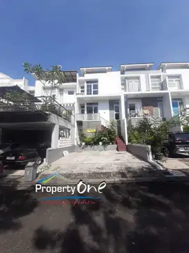 Di jual rumah siap huni