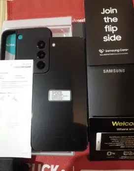 Samsung galaxy S22 5G like new sein
8/256gb