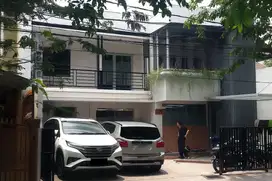 Rukan 2 Lantai Cocok untuk Kantor Kafe di Gading Elok Kelapa Gading 1K