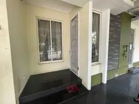 DISEWAKAN RUMAH CHRYSOCOLLA, SUMMARECON SERPONG