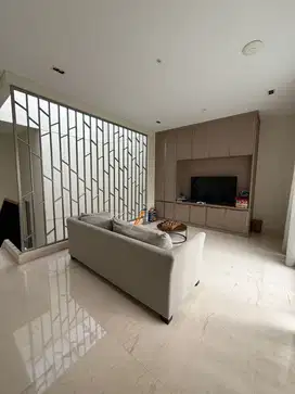 RUMAH FULL FURNISHED CLUSTER MOZART SYMPHONIA GADING SERPONG