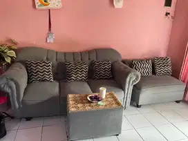 Dijual sofa ruang tambu + meja
