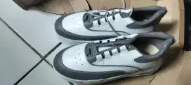 Dijual Sepatu Baru Gress