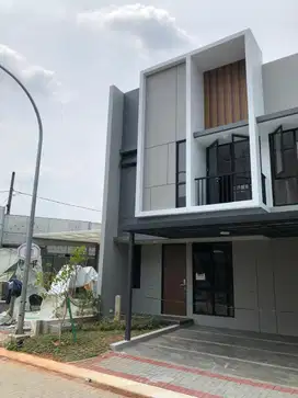 Disewakan Minimal 2tahun 100% rumah baru di Kota Wisata Cibubur