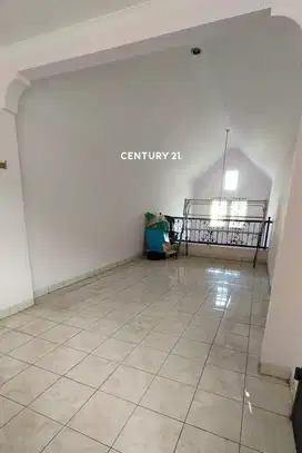 Rumah Bagus 2 Lantai Siap Huni Di Deltamas Cikarang Pusat