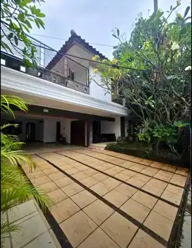 TERUSAN HANG LEKIR KEBAYORAN BARU KOMPLEK  ONE GATE RUMAH LUX TERAWAT