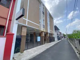 KOST 27 KAMAR COCOK UNTUK USAHA DI SETURAN RAYA
