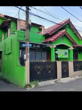 Dijual rumah second tingkat(700jt)aks 2mobil Sidomukti Cilodong Depok