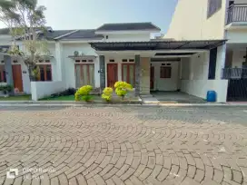 Disewakan rumah minimalis dalam perum di Purwomartani