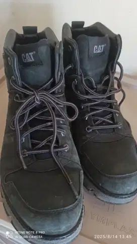 Sepatu CATERPILLAR Casual
