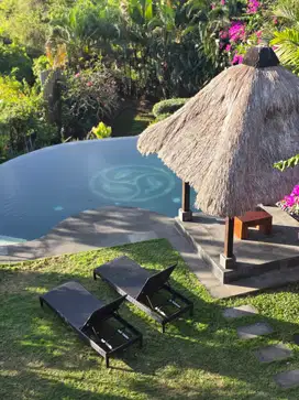 FOR SALE VILLA IN BALANGAN WITH OCEAN VIEW