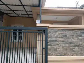 Dijual Termurah Rumah 1 Lantai Kondisi Rapi di Nusaloka BSD