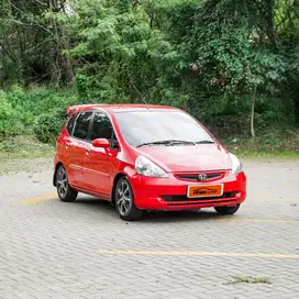 Honda Jazz idsi 2005 merah matic